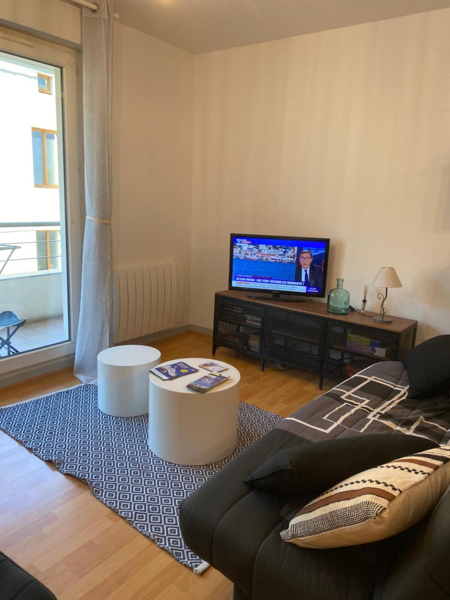 Parking Prive Gratuit, Balcon, 2 Chambres Clermont-Ferrand Exterior photo